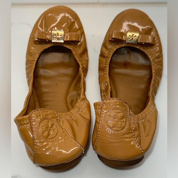 Tory Burch Eddie Logo Bow Patent Ballerina Flat Size 6 - Picture 3 of 13